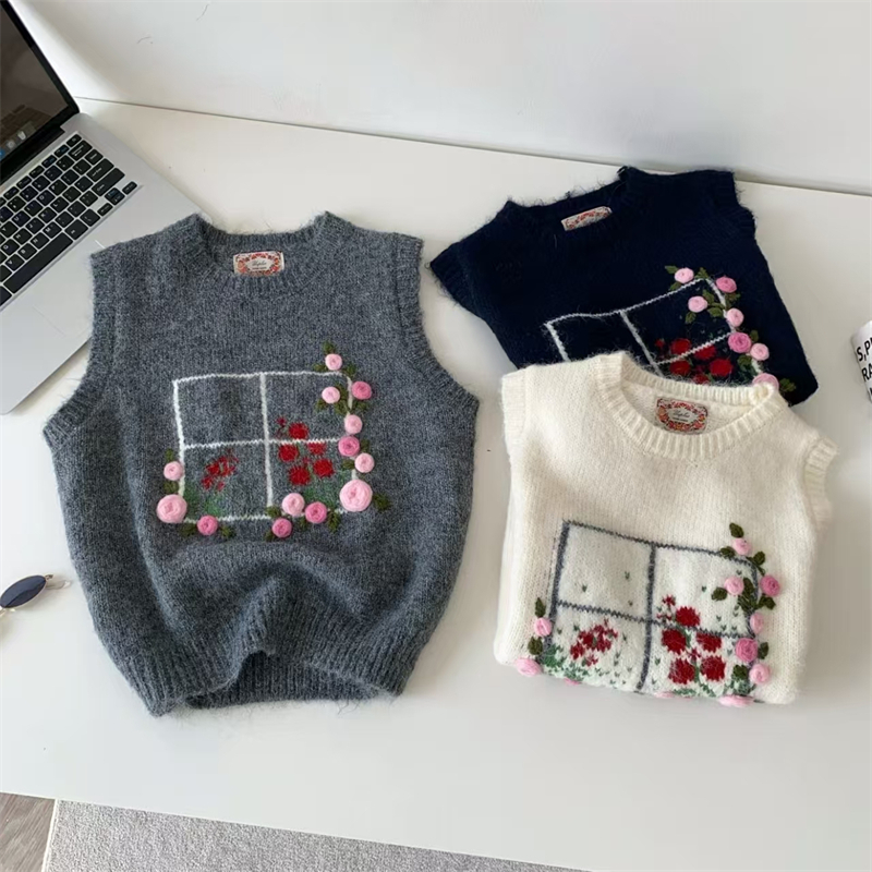Women 3D Handmade Rose Floral  - Embroidery Rose 评论和价格