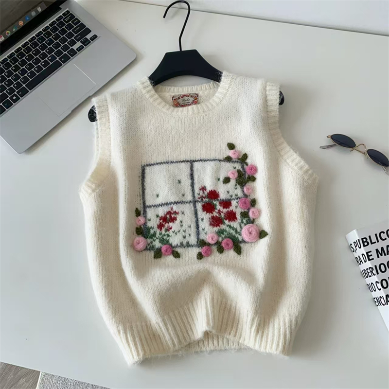 Women 3D Handmade Rose Floral  - Embroidery Rose 评论和价格
