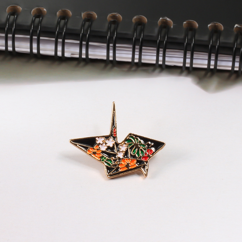 Fun Games Enamel Pins Cute Bal - Embroidery Bali 评论和价格